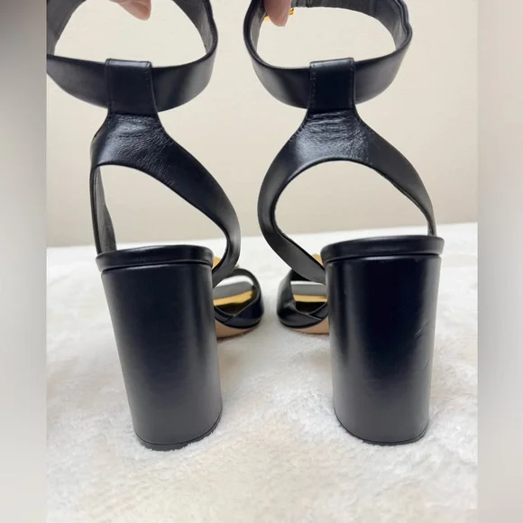 Valentino Garavani - One Stud 90 Leather Sandals - women’s Size 38 - US 8 - Picture 14 of 15